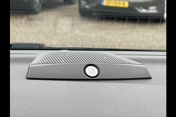 Ford Fiesta 1.0 EcoBoost Titanium 100pk Achteruitrijcamera | Stoelverwarming | Apple carplay | Android auto | B&O Audio | All season banden