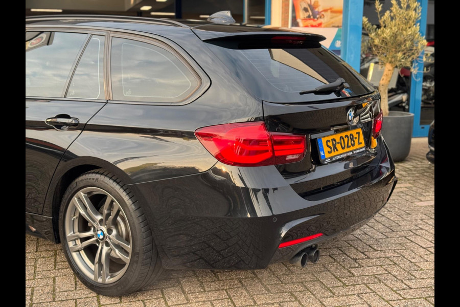 BMW 3 Serie Touring 320i Edition M Sport Shadow AUT PANO NAP