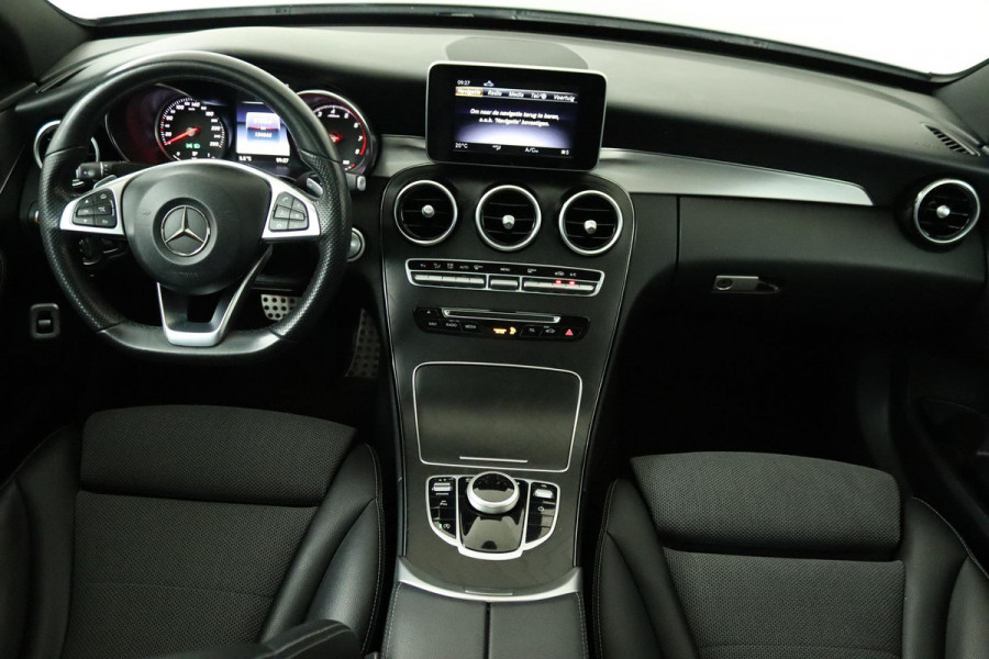 Mercedes-Benz C-Klasse 180 AMG Sport Edition Premium Plus (PANORAMADAK, CAMERA, STOELVERWARMING, NAVIGATIE, STUURBEDIENING)