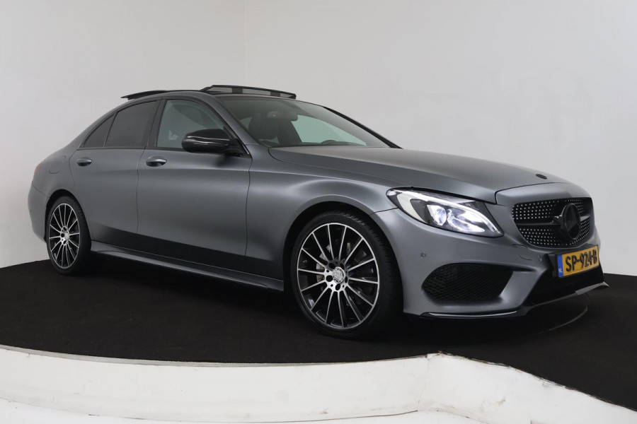 Mercedes-Benz C-Klasse 180 AMG Sport Edition Premium Plus (PANORAMADAK, CAMERA, STOELVERWARMING, NAVIGATIE, STUURBEDIENING)