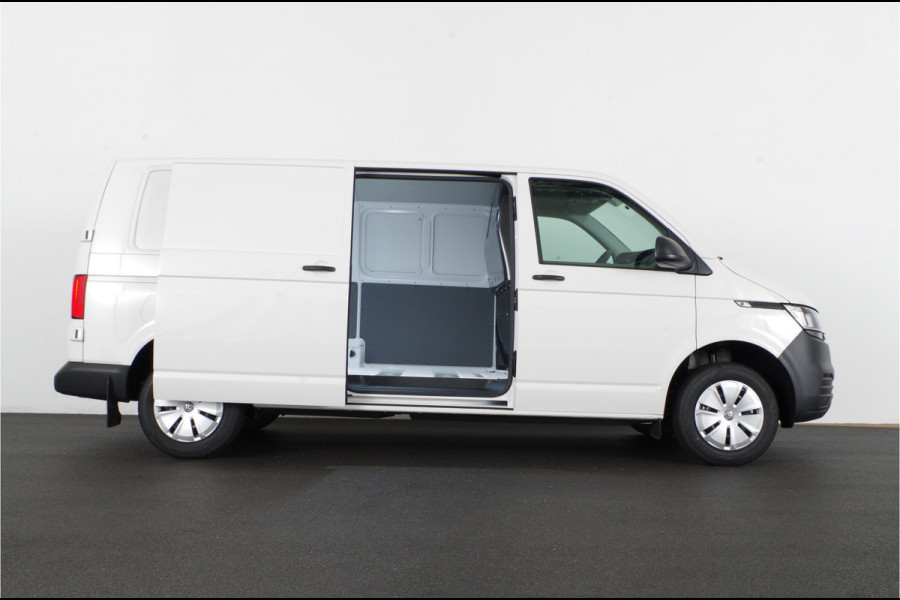 Volkswagen Transporter 2.0 TDI L2H1 28 >BPM vrij | Direct leverbaar/110pk/navi/cruise/Lederen stuur/Apple Carplay/Android Auto Operational lease is ook mogelijk! 4557