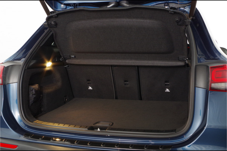 Mercedes-Benz EQA 250 AMG Line 67 kWh > Pano./Burmester/Night-pakket/Memory/Head-up