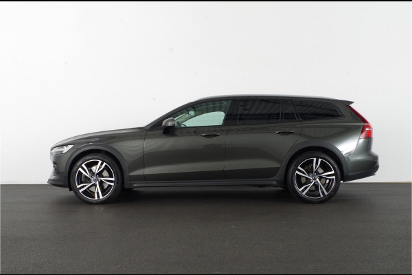 Volvo V60 Cross Country 2.0 B5 AWD Pro 250pk > Kleur: PINE GREY/Blis/Trekhaak/Pilot assist...