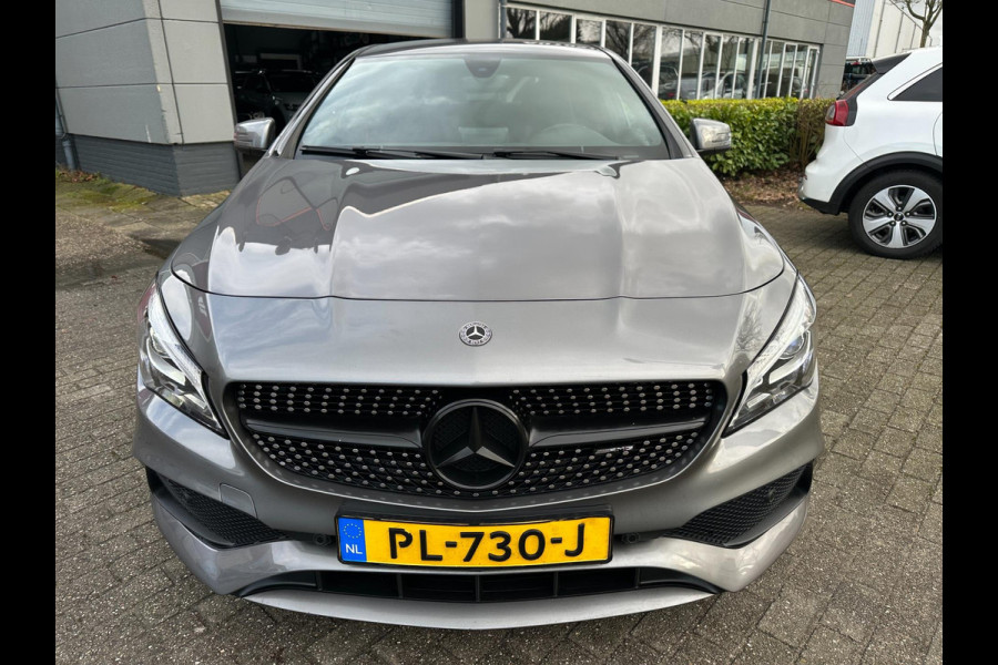 Mercedes-Benz CLA-Klasse 180 d PRESTIGE 2017 AMG NAP LED CAM NAP LEER LUXE