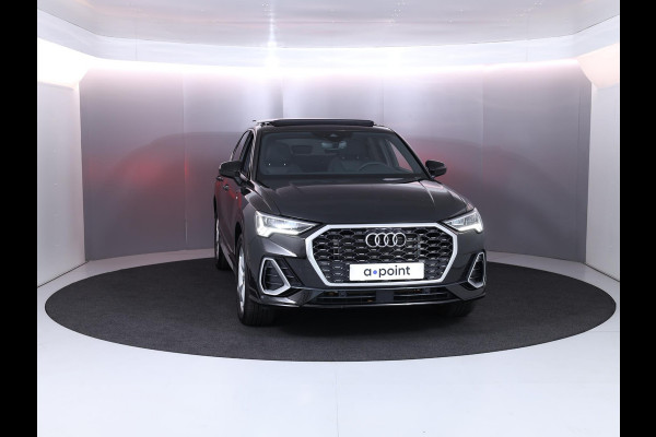 Audi Q3 Sportback 45 TFSI e S Edition 245 pk S-tronic | Private lease vanaf € 888,- pm | Verlengde garantie | Navigatie | Panoramadak | Elektr. trekhaak | Parkeersensoren (Park assist) | Stoelverwarming | S-Line |