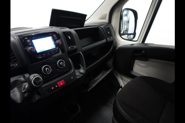 Peugeot Boxer 2.0 BlueHDI L3H2 Dubbele cabine Airco Navi Trekhaak Imperiaal Trap