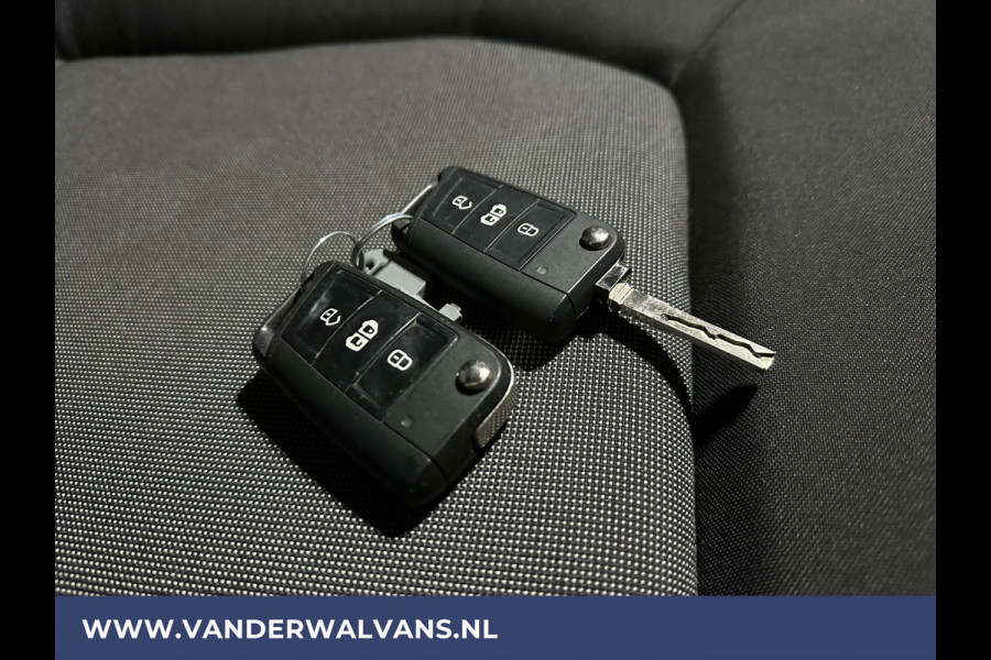 Volkswagen Crafter 2.0 TDI 141pk L3H3 L2H2 Euro6 Airco | Camera | Cruisecontrol | Apple Carplay | Android Auto, Parkeersensoren, chauffeursstoel, voorruitverwarming