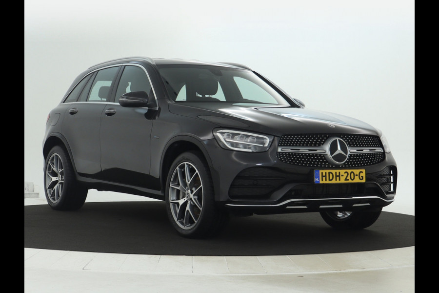 Mercedes-Benz GLC 300 e AMG Plug-In Hybride | AMG-Styling | Navigatie | Keyless entry | Electrische achterklep| Parkeersensoren | | Inclusief 24 maanden MB Certified garantie voor Europa.