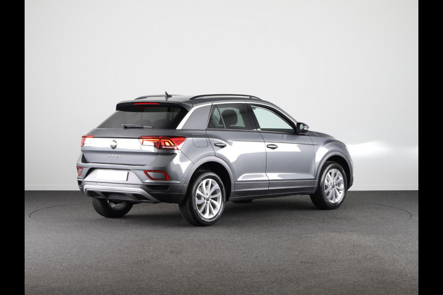 Volkswagen T-Roc Life Edition 1.5 110 kW / 150 pk TSI SUV 7 versn.