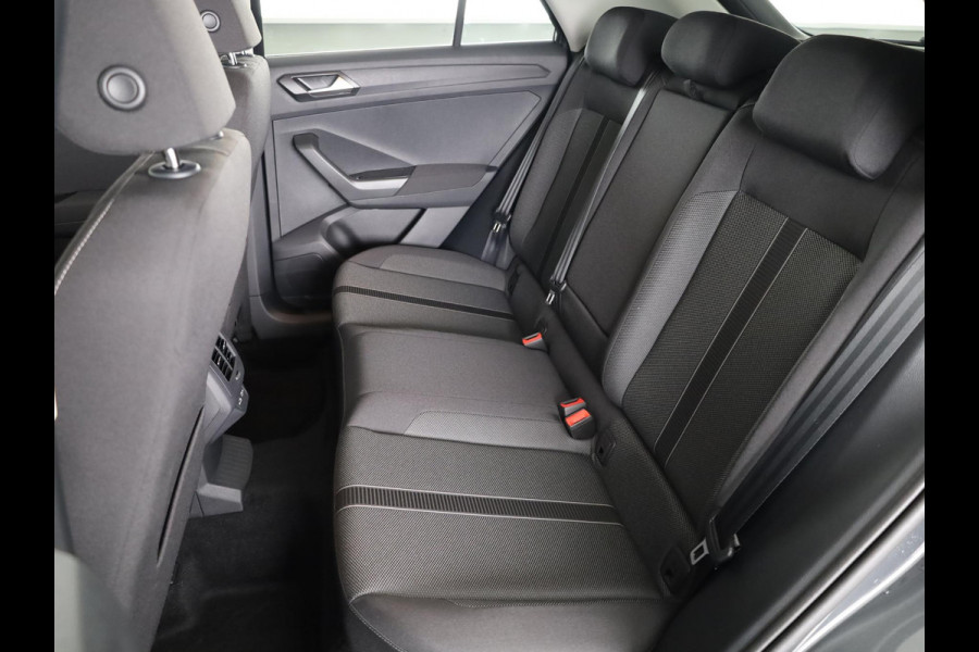 Volkswagen T-Roc Life Edition 1.5 110 kW / 150 pk TSI SUV 7 versn.