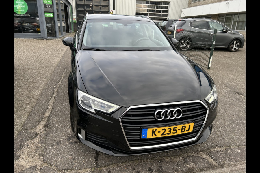 Audi A3 Sportback 30 TFSI Advance Sport