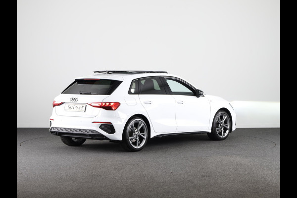 Audi A3 Sportback 35 TFSI S edition 150 pk S-tronic | Verlengde garantie | Navigatie | Panoramadak | Parkeersensoren achter | Adaptieve cruise control | S-Line |