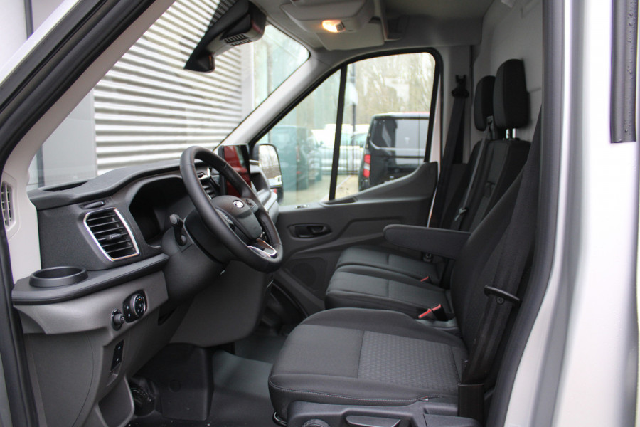 Ford Transit 350 2.0 TDCI L2H2 Trend 130pk - Facelift - Adaptive Cruise - Navigatie - Blind Spot - 360 Camera - Stoel - Stuurverwarming - Rij