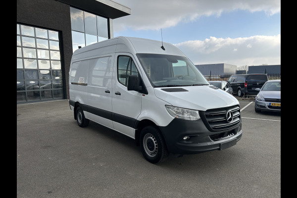 Mercedes-Benz Sprinter 316 CDI L2 H2 Omvormer 230V / MBUX / Camera / Navigatie / Trekhaak / Cruise control / Airco / 270 Graden achterdeuren