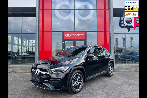 Mercedes-Benz GLA GLA 250e AMG Pakket Panorama Sfeerverlichting Camera voorzijde / achter