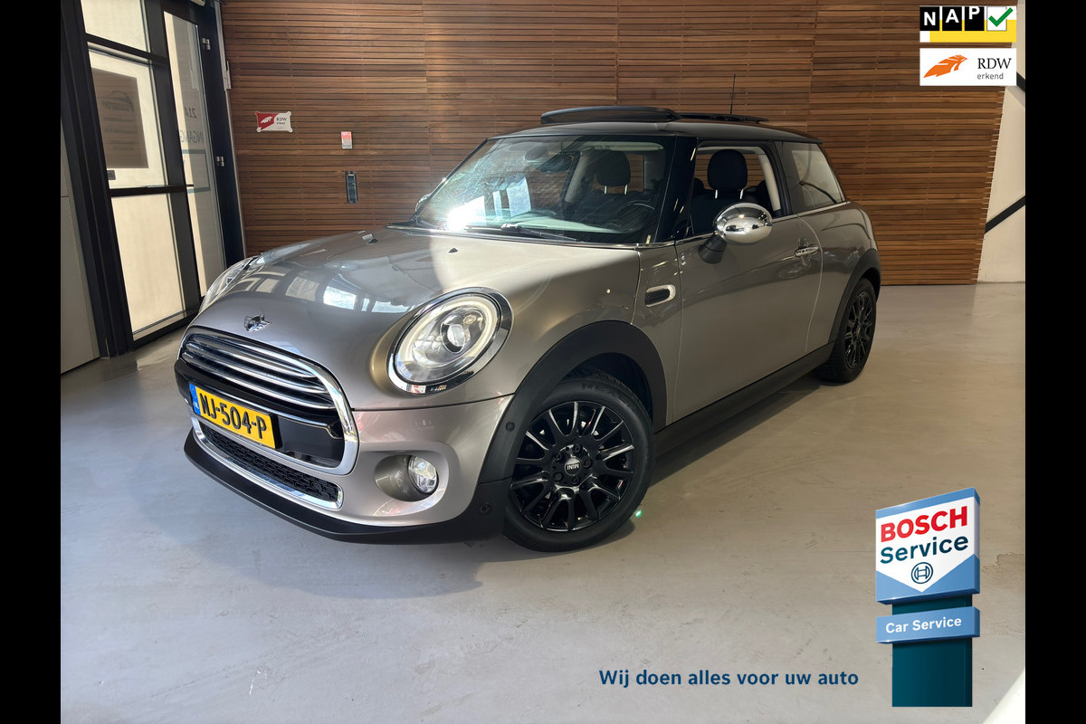 MINI Cooper 1.5 Chili Business | NL-auto | 1e Eigenaar | PANO | Camera | Ambient | Full LED | Cruise | Climatronic | NAP |