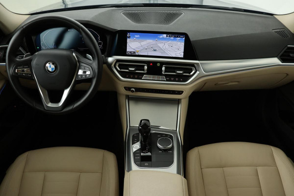 BMW 3-serie 330e eDrive Edition | Adaptive cruise | Leder | Stoelverwarming | Harman/Kardon | Keyless | Carplay | Live Cockpit | Navigatie | Full LED | Achterbankverwarming