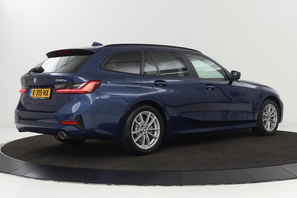 BMW 3-serie 330e eDrive Edition | Adaptive cruise | Leder | Stoelverwarming | Harman/Kardon | Keyless | Carplay | Live Cockpit | Navigatie | Full LED | Achterbankverwarming