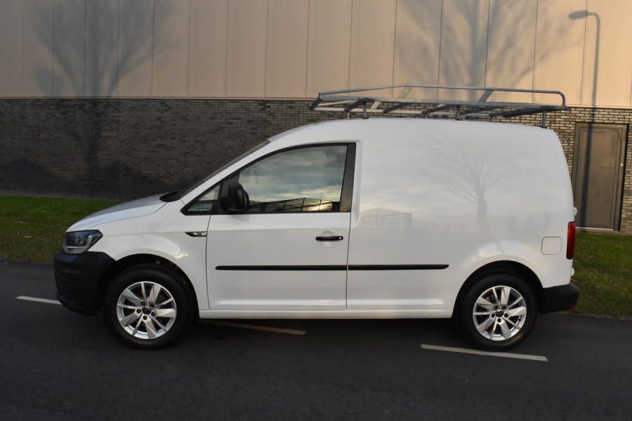 Volkswagen Caddy 1.6 TDI L1H1 Highline Trekhaak nieuwe velgen/banden.