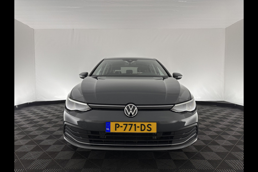 Volkswagen Golf 1.5 TSI Style-Pack *DIGI-COCKPIT | FULL-LED | COMFORT-SEATS | DAB+ | MICROFIBRE | KEYLESS | NAVI-FULLMAP | AMBIENT-LIGHT | ECC | TOWBAR | PDC | HEATED-SEATS | ADAPTIVE-CRUISE | CARPLAY | LANE-ASSIST | 16''ALU *