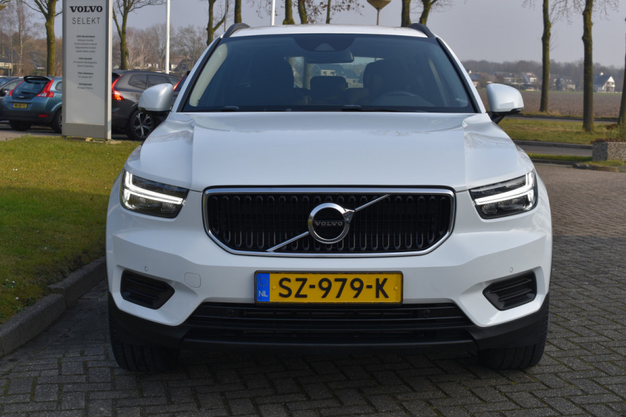 Volvo XC40 T3 156PK | Parkeersensoren voor en achter | Led verlichting | Trekhaak