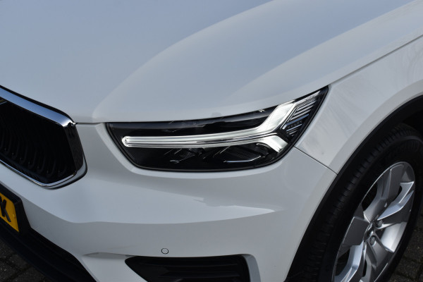 Volvo XC40 T3 156PK | Parkeersensoren voor en achter | Led verlichting | Trekhaak