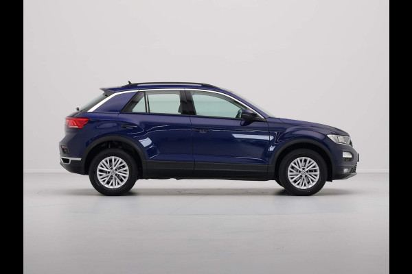 Volkswagen T-Roc 1.5 TSI 150pk DSG Style Navigatie Pdc Clima Acc 142