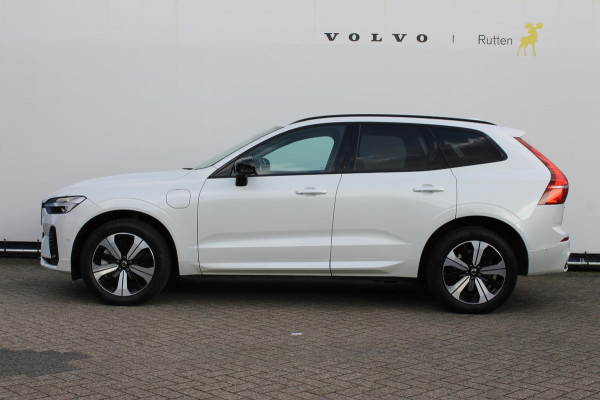 Volvo XC60 T6 Plug-in hybrid 350PK Automaat AWD Plus Dark Panoramisch schuif-kanteldak / Google infotainment / Lederen bekleding / 360graden camera / Apple Carplay