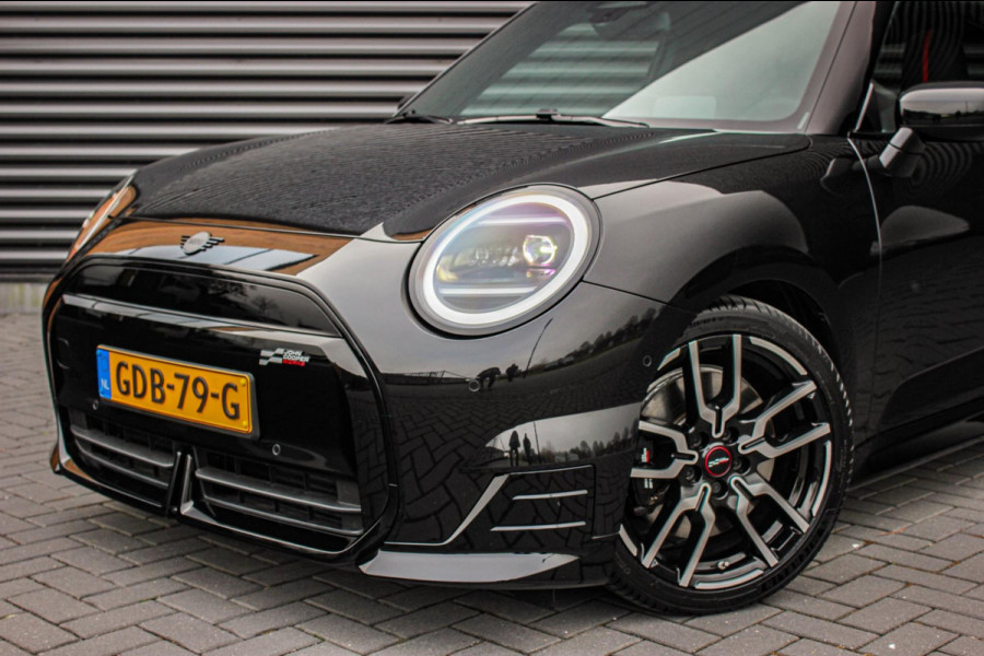 MINI Cooper E John Cooper Works M 40.7 kWh / VERLAGINGSVEREN / INCL. BTW / PANO-DAK / LEDEREN BEKLEDING / 18'' WHEELS / FULL