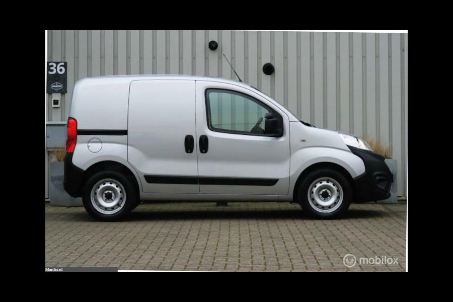 Fiat Fiorino 1.3 MJ EURO 6 Navigatie Airco 1e EIG Grijs metl