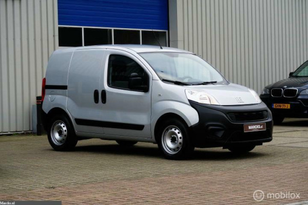 Fiat Fiorino 1.3 MJ EURO 6 Navigatie Airco 1e EIG Grijs metl