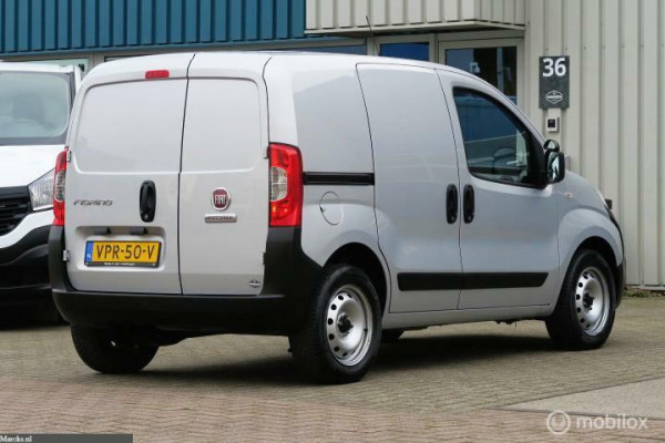 Fiat Fiorino 1.3 MJ EURO 6 Navigatie Airco 1e EIG Grijs metl