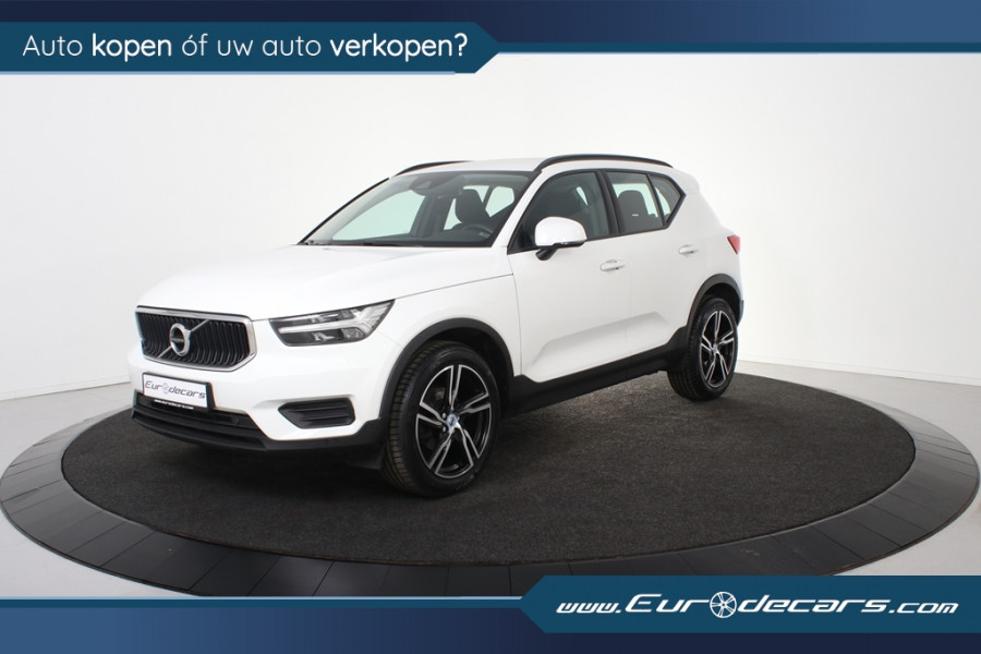 Volvo XC40 1.5 T2 Momentum *Navigatie*Standkachel*DAB*