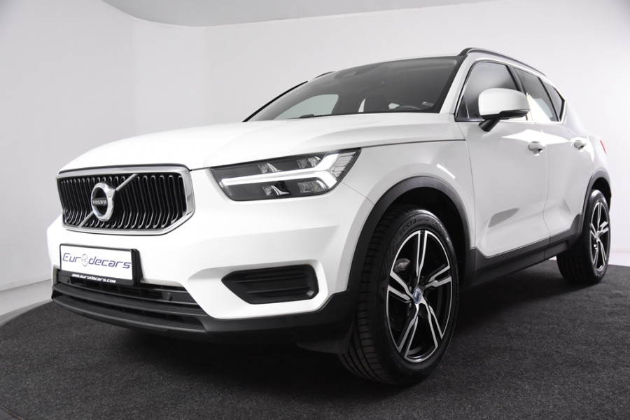 Volvo XC40 1.5 T2 Momentum *Navigatie*Standkachel*DAB*