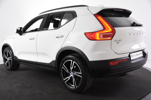 Volvo XC40 1.5 T2 Momentum *Navigatie*Standkachel*DAB*