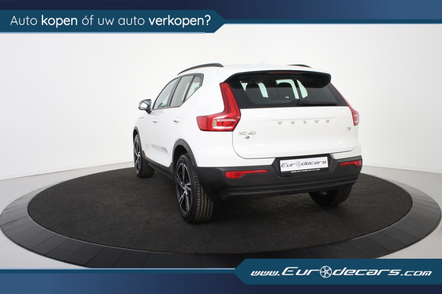 Volvo XC40 1.5 T2 Momentum *Navigatie*Standkachel*DAB*