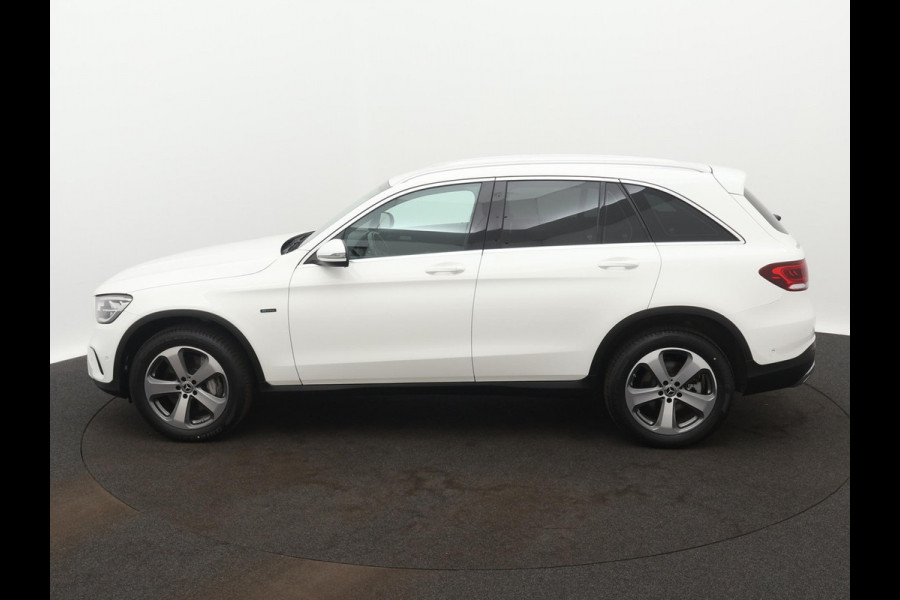 Mercedes-Benz GLC 300e 4MATIC Business Solution 19”LMV CAMERA NAVI