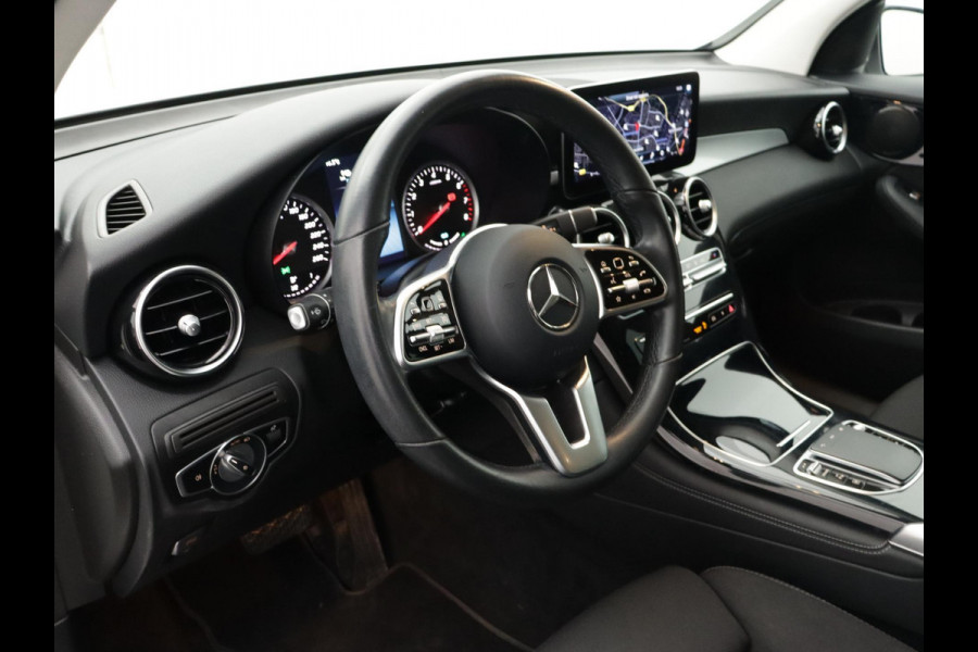 Mercedes-Benz GLC 300e 4MATIC Business Solution 19”LMV CAMERA NAVI