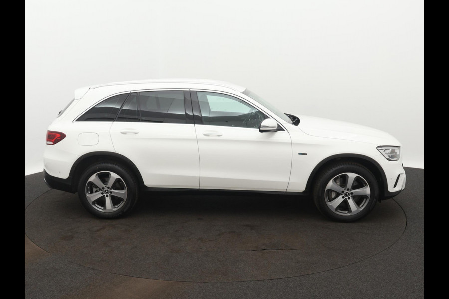 Mercedes-Benz GLC 300e 4MATIC Business Solution 19”LMV CAMERA NAVI