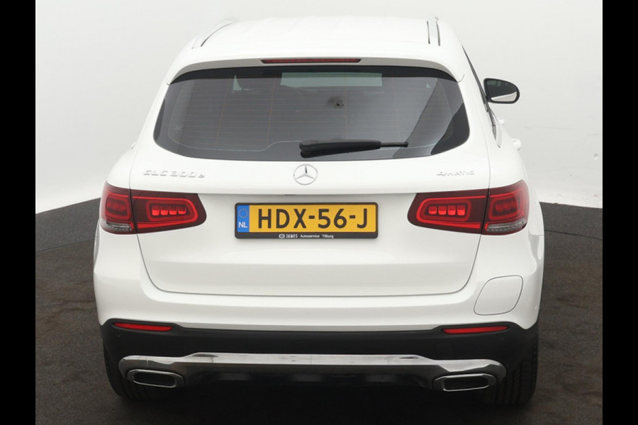 Mercedes-Benz GLC 300e 4MATIC Business Solution 19”LMV CAMERA NAVI