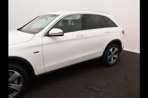 Mercedes-Benz GLC 300e 4MATIC Business Solution 19”LMV CAMERA NAVI