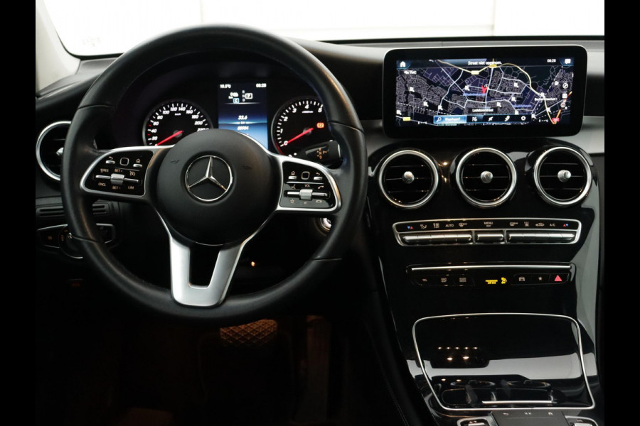 Mercedes-Benz GLC 300e 4MATIC Business Solution 19”LMV CAMERA NAVI