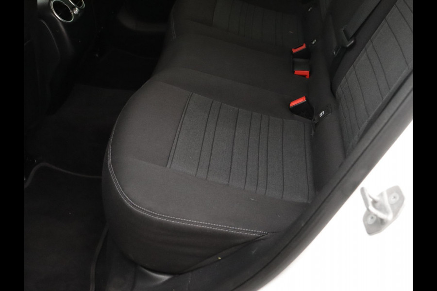 Mercedes-Benz GLC 300e 4MATIC Business Solution 19”LMV CAMERA NAVI