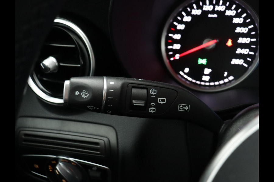 Mercedes-Benz GLC 300e 4MATIC Business Solution 19”LMV CAMERA NAVI