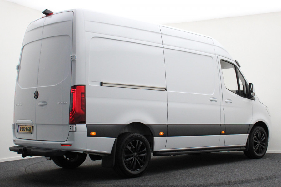 Mercedes-Benz Sprinter 317 CDI Aut. L2H2 Airco, Standkachel, LED, Apple Carplay, Cruise, Camera, DAB, Trekhaak, 18''