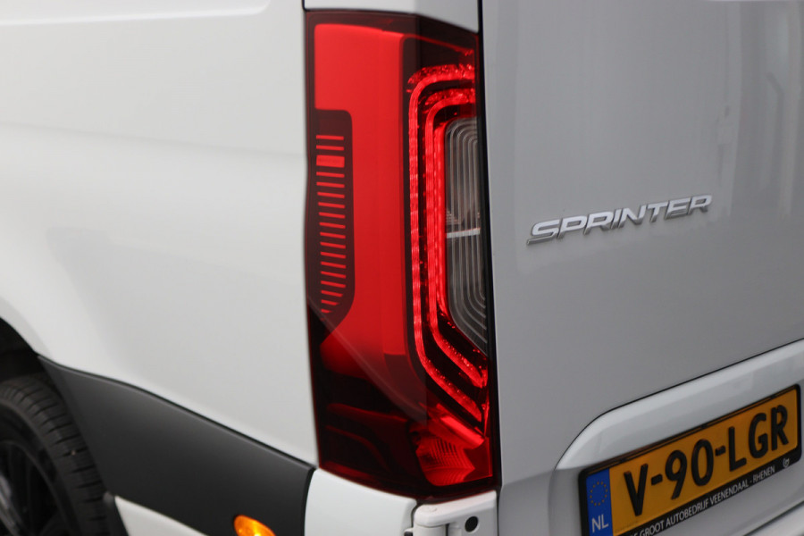 Mercedes-Benz Sprinter 317 CDI Aut. L2H2 Airco, Standkachel, LED, Apple Carplay, Cruise, Camera, DAB, Trekhaak, 18''