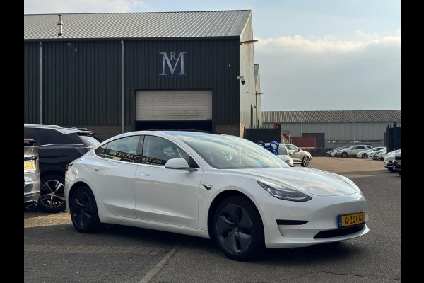 Tesla Model 3 Standard RWD Plus 60 kWh AUTOPILOT| STOELVERWARMING | RIJKLAAPRIJS INCL. 12 MAANDEN BOVAG GARANTIE |