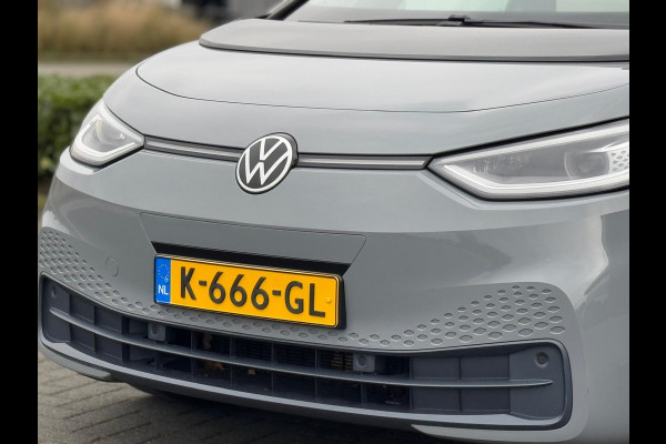 Volkswagen ID.3 First Plus 58 kWh, eerste eigenaar, trekhaak, achteruitrijcamera, NL auto met nationale auto pas