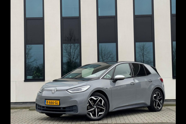 Volkswagen ID.3 First Plus 58 kWh, eerste eigenaar, trekhaak, achteruitrijcamera, NL auto met nationale auto pas