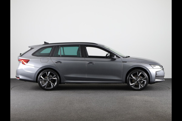 Škoda Octavia Combi Sportline Business 1.5 TSI MHEV 150pk | 19 inch | Light & View | Blind Spot | Infotainment Plus